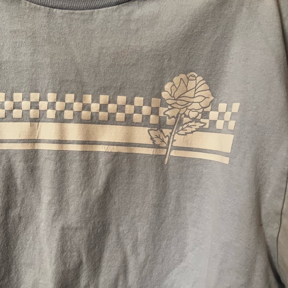 Shirt - Picture 2 of 3